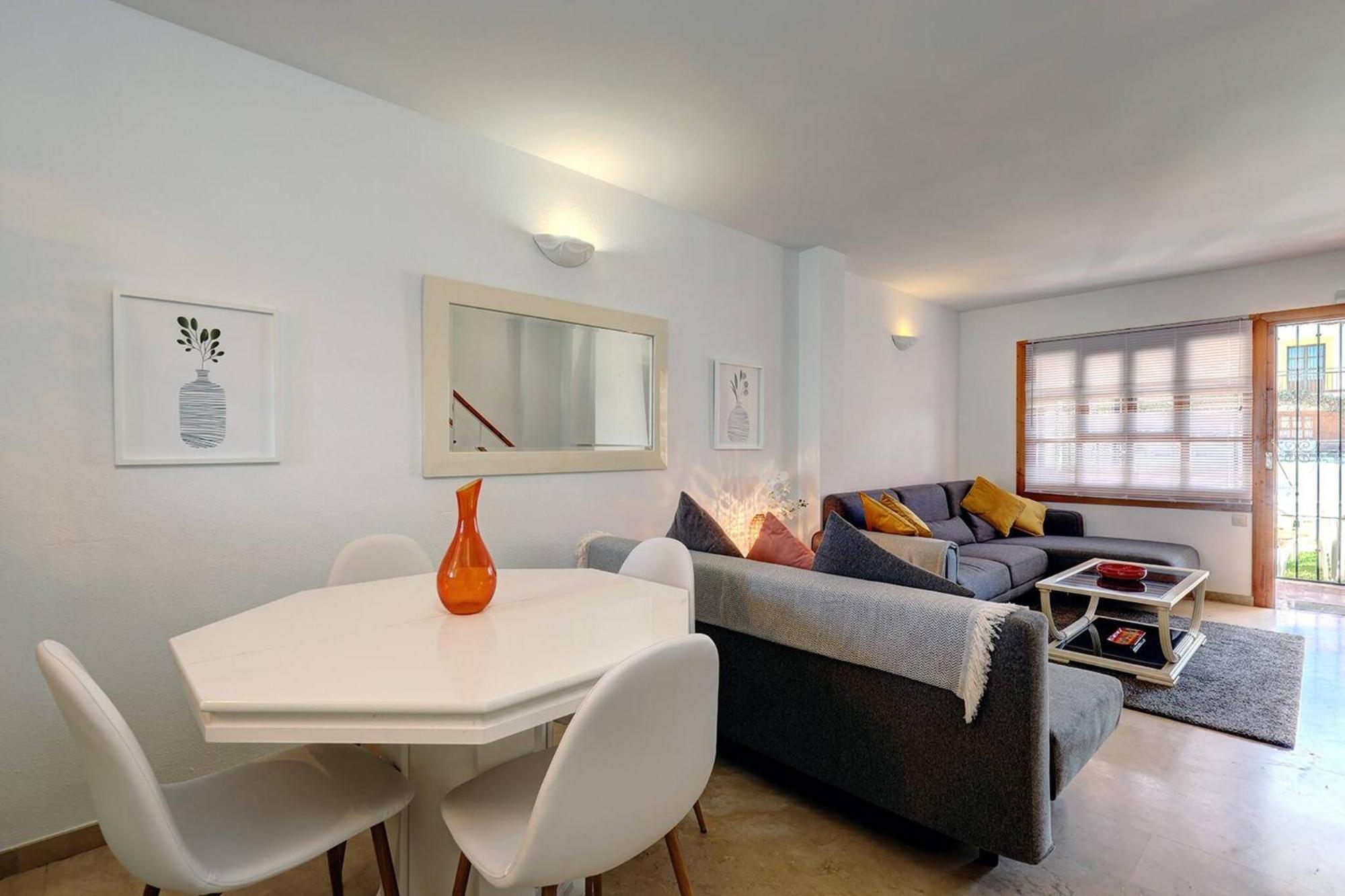 מיחאס 042 Classic 2 Bed Andalusian Townhouse 500M From Beach מראה חיצוני תמונה